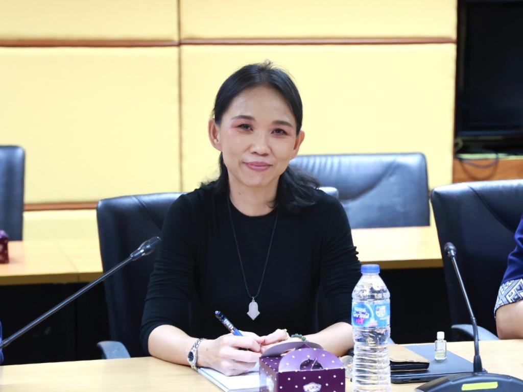กพบ.กสอ. ร่วมประชุม CIO เดินหน้าธรรมาภิบาลข้อมูล-AI Governance มุ่งขับเคลื่อน “ดีพร้อม” สู่การเป็นองค์กรอัจฉริยะ (Intelligent Organization)