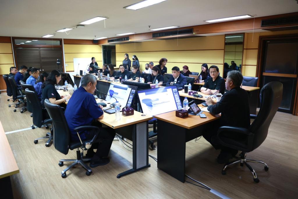 กพบ.กสอ. ร่วมประชุม CIO เดินหน้าธรรมาภิบาลข้อมูล-AI Governance มุ่งขับเคลื่อน “ดีพร้อม” สู่การเป็นองค์กรอัจฉริยะ (Intelligent Organization)