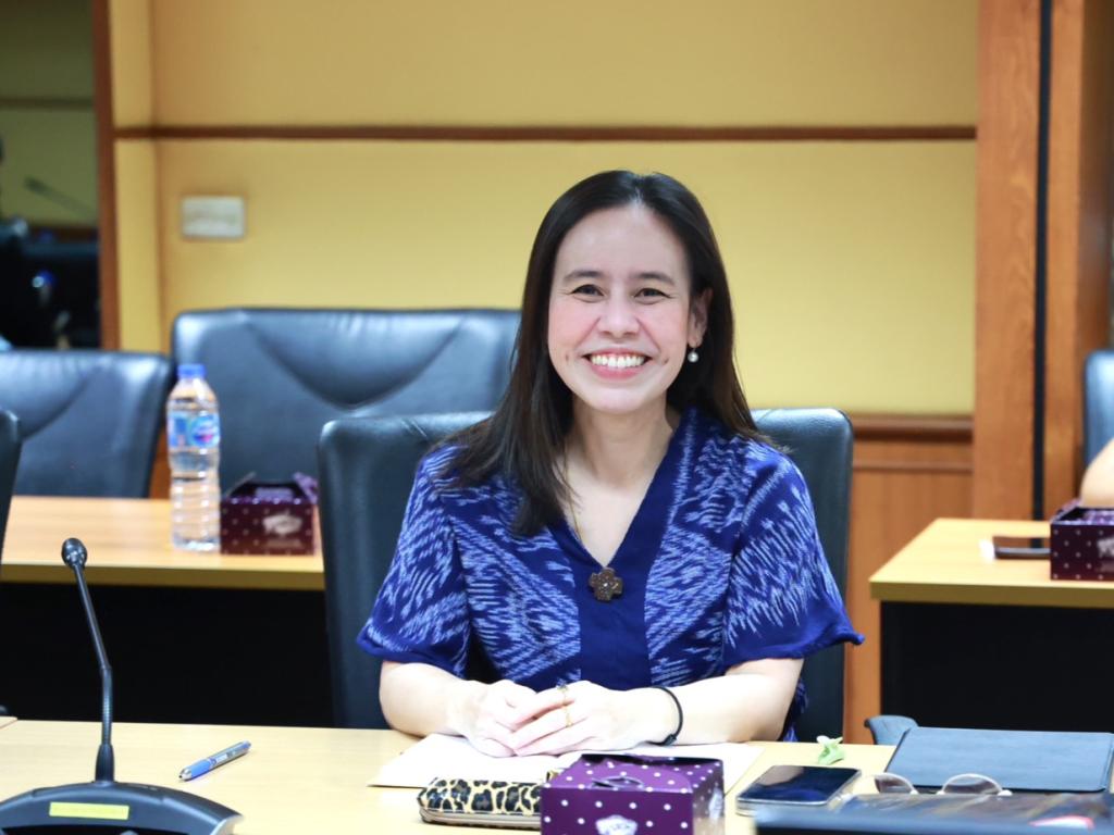 กพบ.กสอ. ร่วมประชุม CIO เดินหน้าธรรมาภิบาลข้อมูล-AI Governance มุ่งขับเคลื่อน “ดีพร้อม” สู่การเป็นองค์กรอัจฉริยะ (Intelligent Organization)