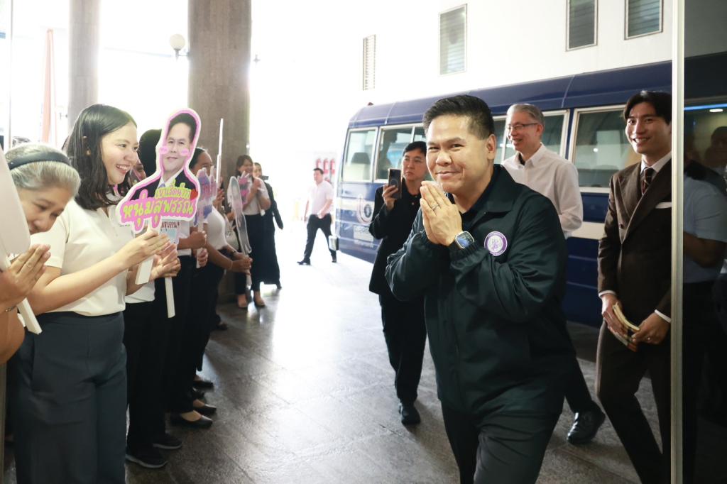 ผอ.กพบ. เข้าร่วมรับมอบนโยบาย รมว.อุตสาหกรรม เดินเครื่อง “ONE MIND” สั่ง “ดีพร้อม” ปลุก SMEs–ชุมชนไทย สู่เศรษฐกิจมูลค่าสูง