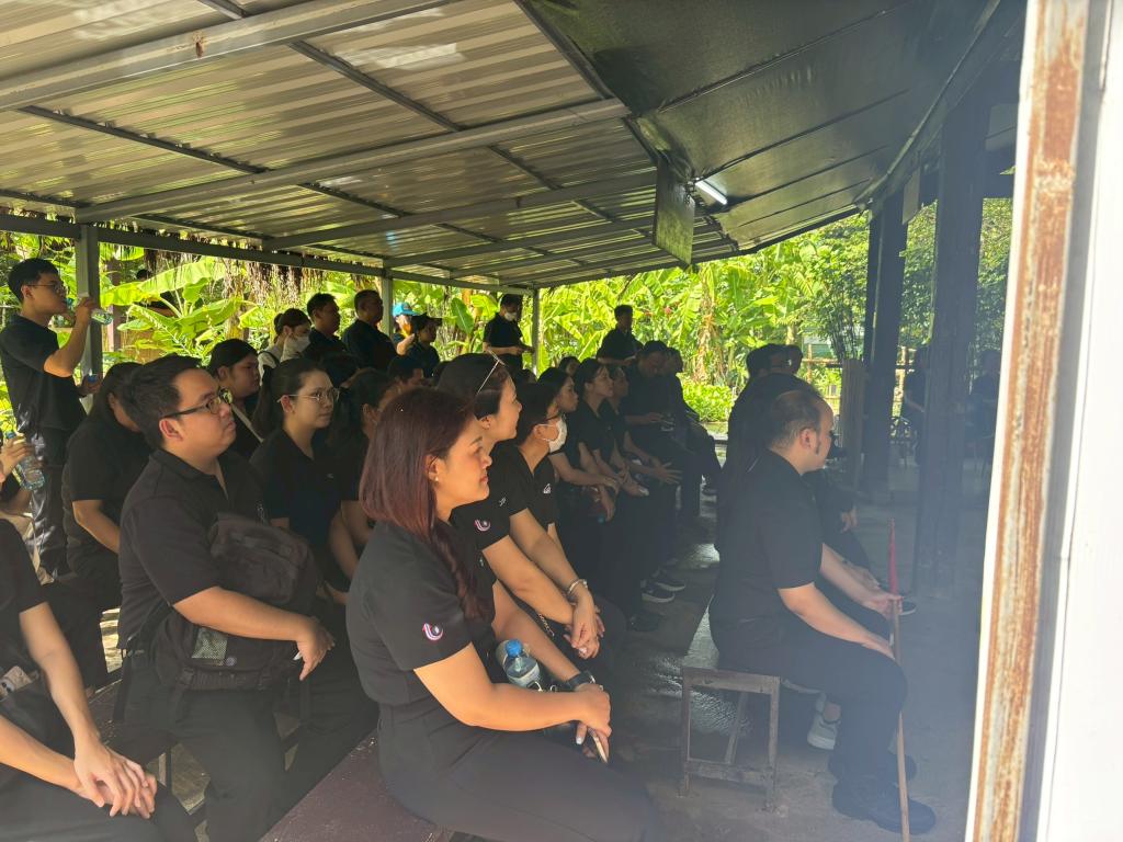 "ดีพร้อม" ลุยศึกษาดูงานจิตอาสา 904 น้อมนำศาสตร์พระราชาสู่การพัฒนาที่ยั่งยืน