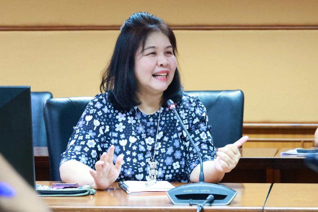 ผอ.กพบ. เข้าร่วมประชุมผู้บริหาร “ดีพร้อม” ขานรับข้อสั่งการอธิบดี เร่งเครื่องเบิกจ่ายงบประมาณ บูรณาการงานตามแนวทาง ONE MIND
